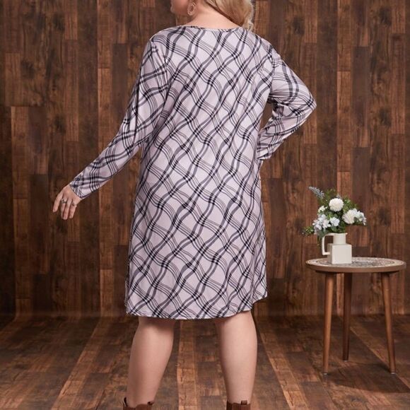 NEW! PLUS Size Plaid Print Pullover Tee Dress Size 2XL - Picture 3 of 4